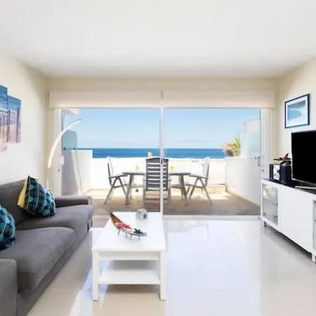 Oceanfront Turtle House شقة *