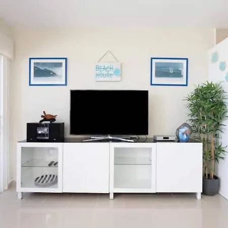 Apartment Oceanfront Turtle House