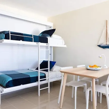 Apartment Oceanfront Turtle House